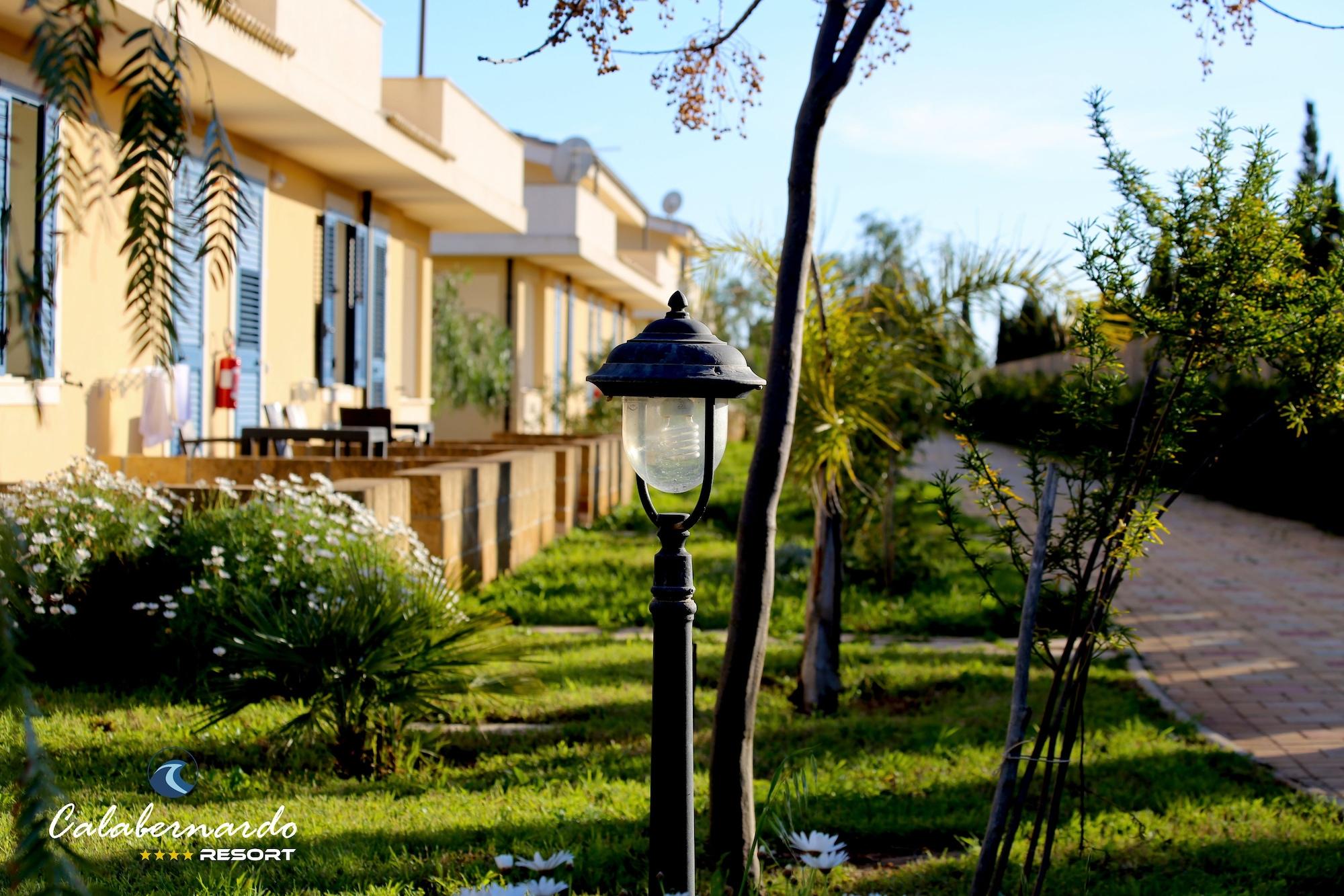 Calabernardo Resort Exterior photo