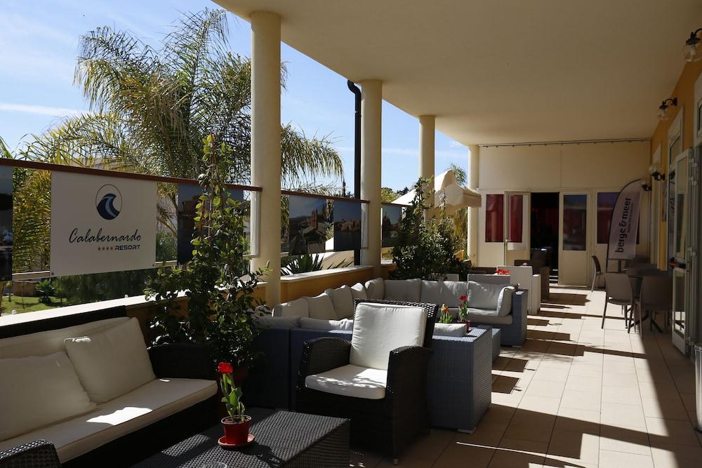 Calabernardo Resort Exterior photo
