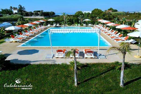 Calabernardo Resort Exterior photo